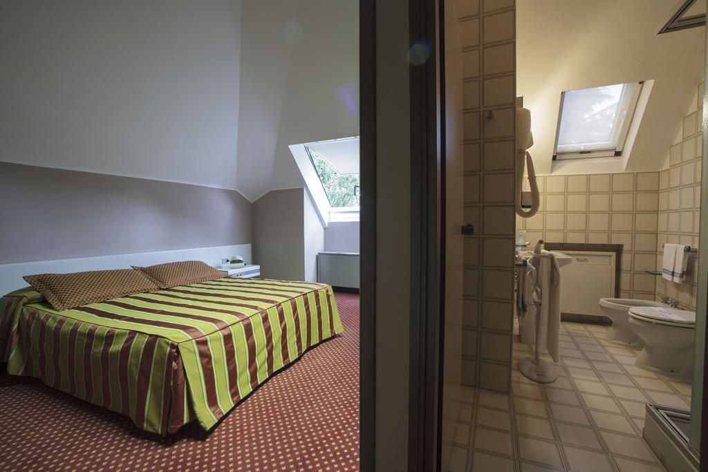Hotel I Diamanti Garlasco Værelse billede